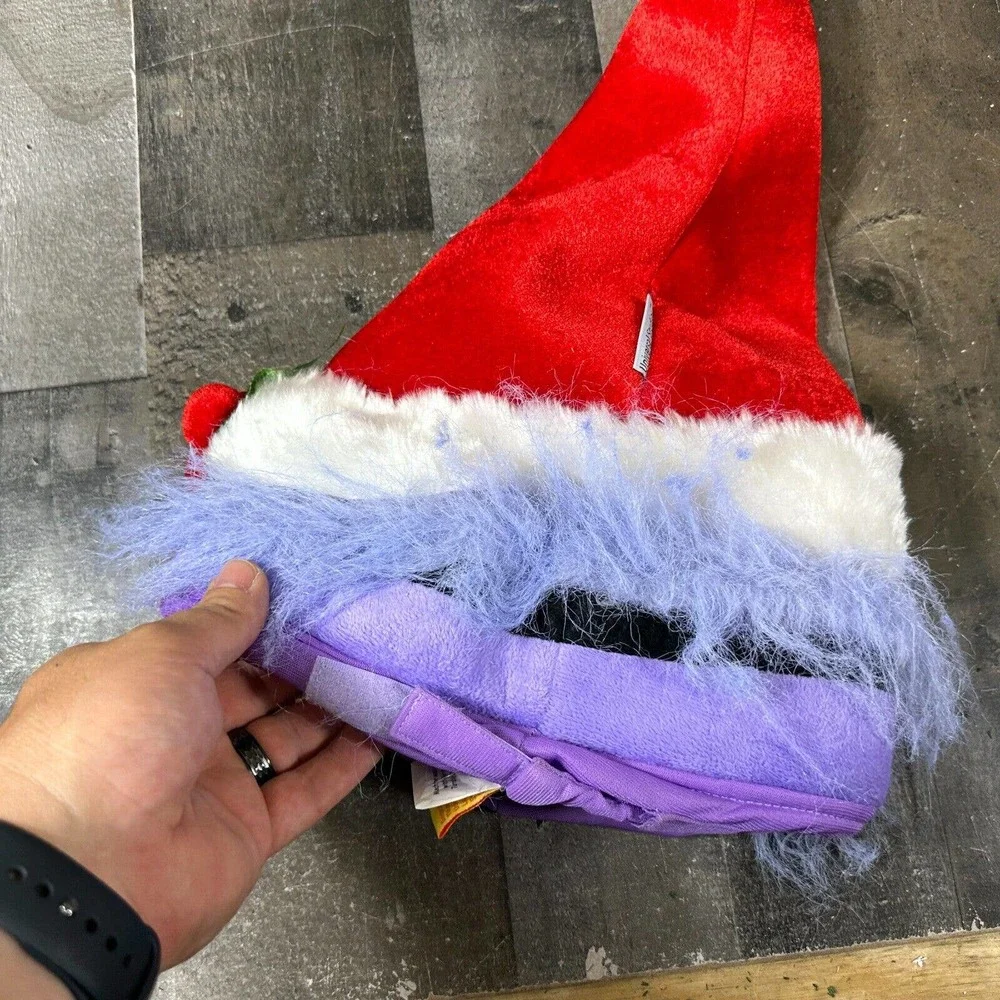 Despicable Me Evil Minion Mayhem Universal Purple Park Santa Hat Christmas‎ 2015